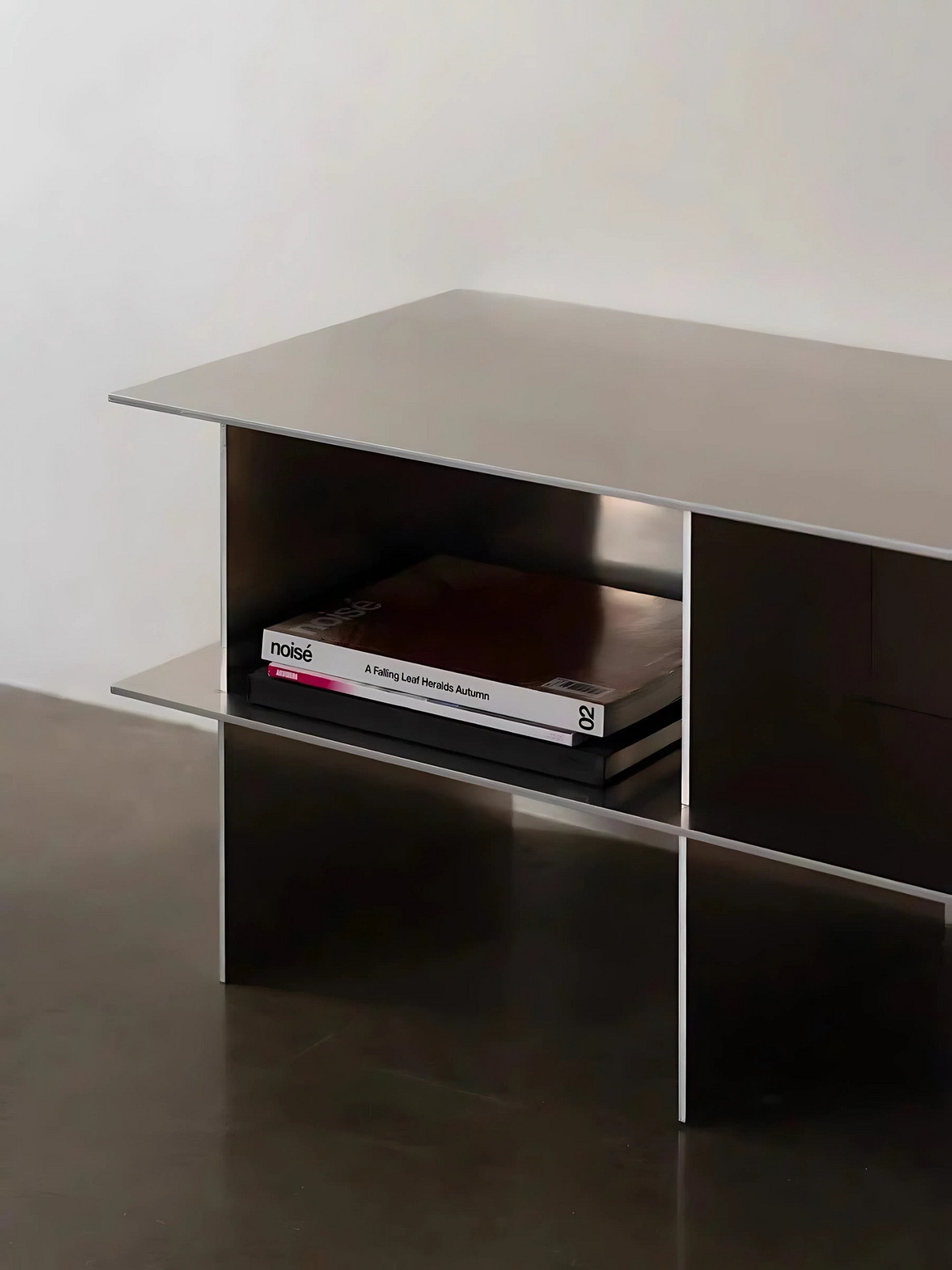 Noah Display Console Table